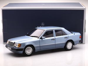 Mercedes-Benz 230 E 1990 Light Blue metallic 1:18