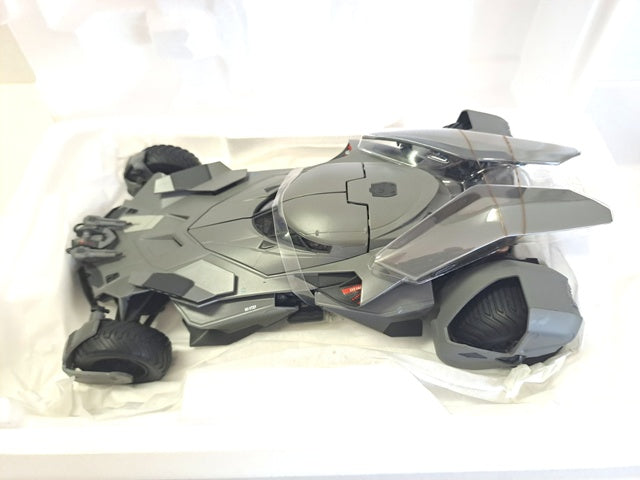 Hot wheels best sale batmobile 2016