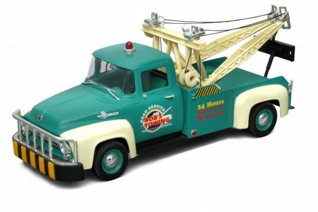 Green tow best sale truck toy